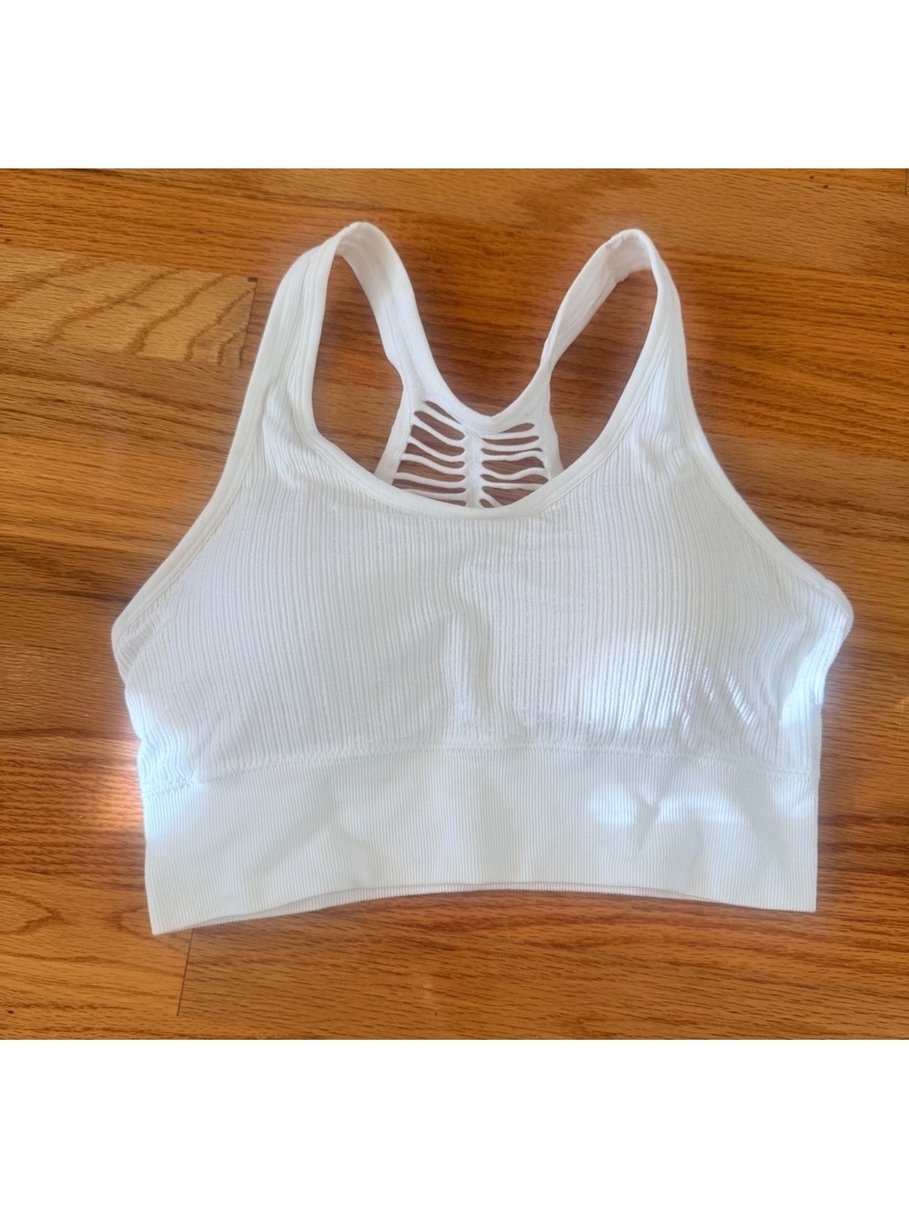 Pro Fit seamless White Ribbed Sports Bra with Cutout Back Detail